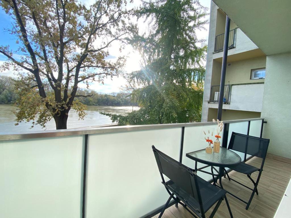 Hip Riverview Bestern Szeged Exterior foto